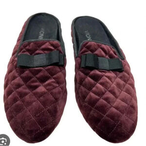 Vionic | Eloise Velvet Flats